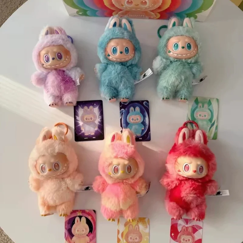 

POP MART Labubu The Monsters Have A Seat Macaron Series 3: Виниловая плюшевая подвеска-брелок для сумки, модная коллекционная игрушка-сюрприз в закрытой коробке