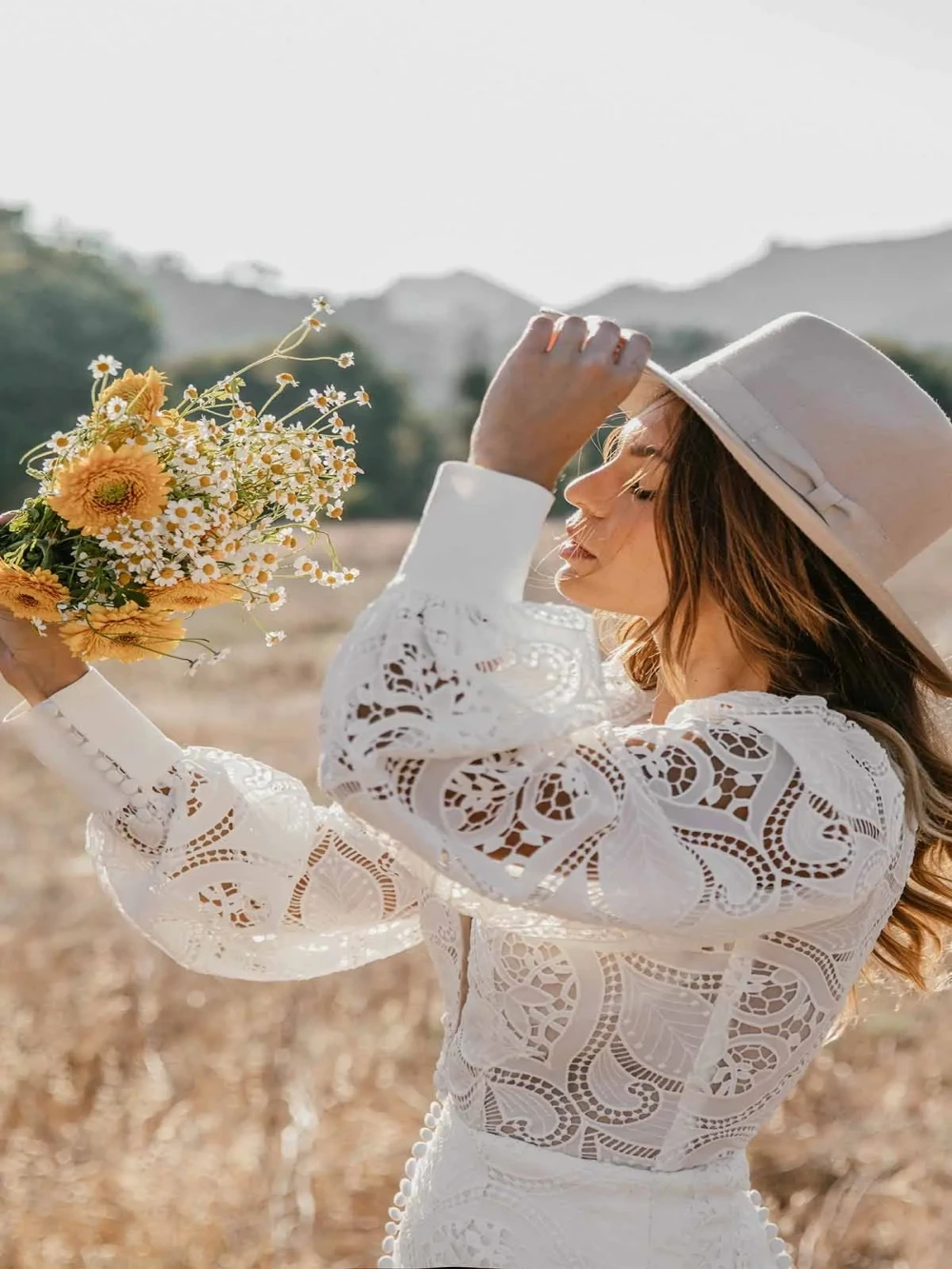 Vestido De novia con escote en V profundo y espalda descubierta, traje De novia De manga larga, estilo bohemio