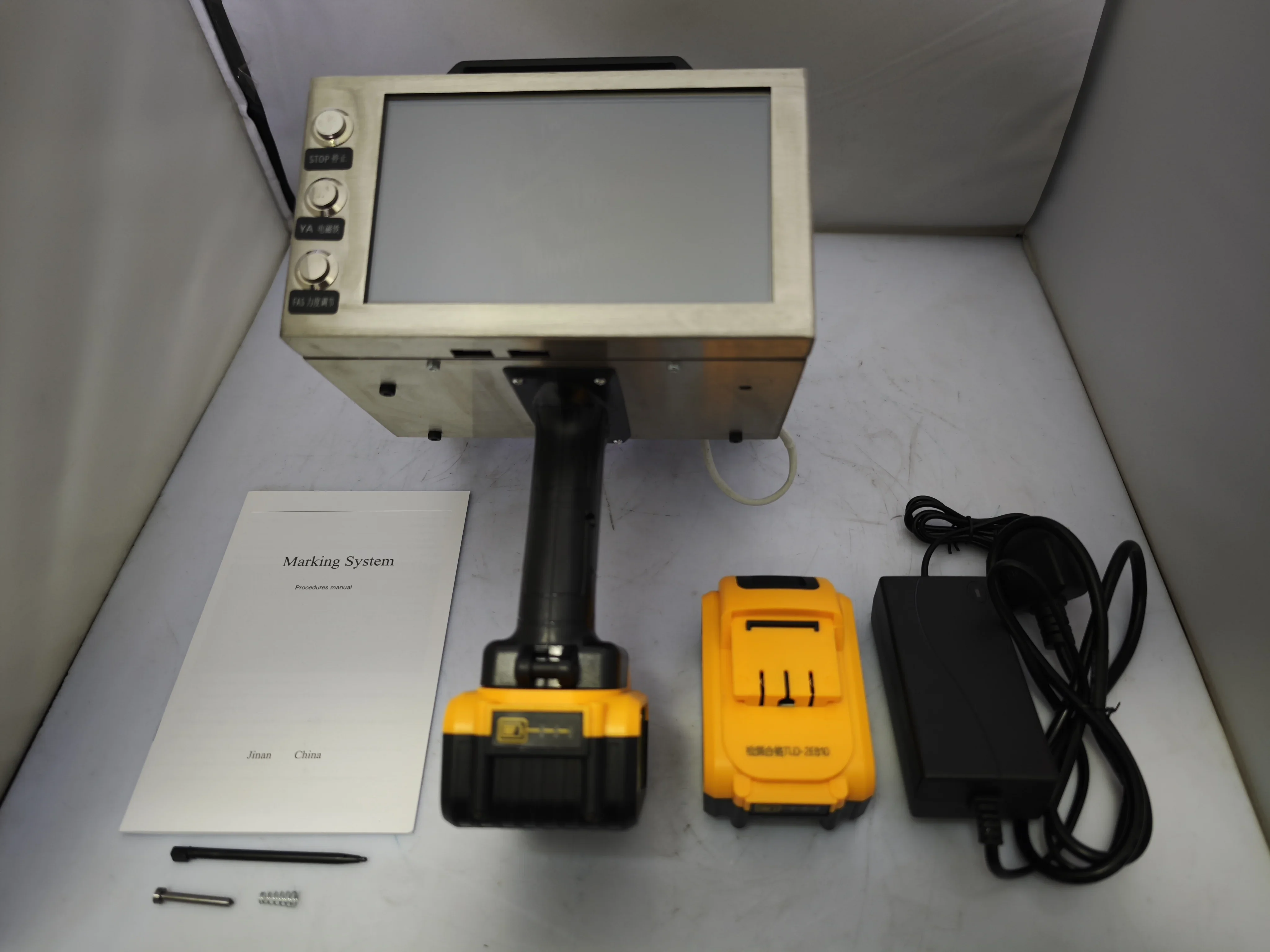 

Handheld lithium battery touch screen Electric marking machine Dot Peen Marker Vin No. Marking range 120x30mm With electromagnet