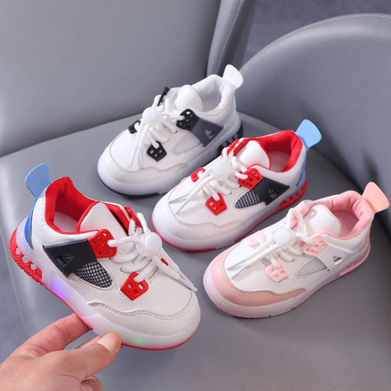 2024 Spring Autumn Children Shoes Designer Sneakers LED Luminous Casual Shoes Versatile Breathable Barefoot Shoes Kids Zapatos