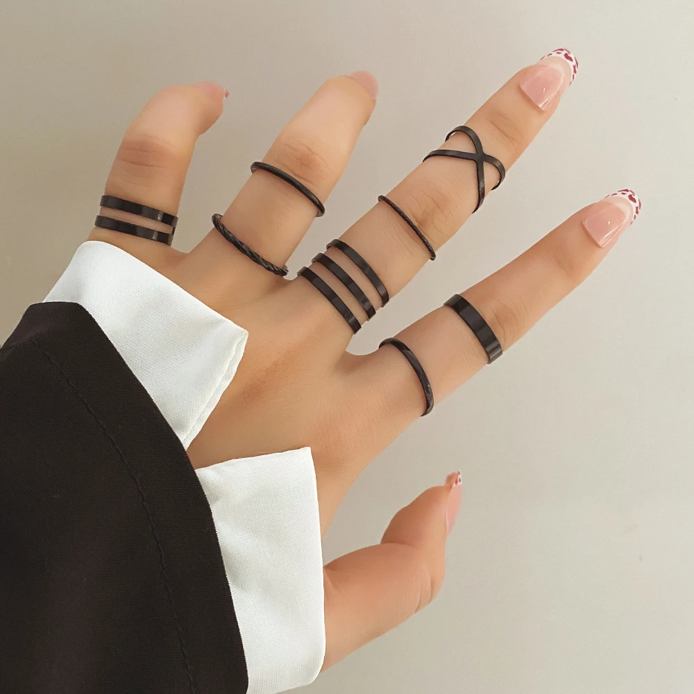 2025 Kpop Punk Geometric Black Chain Open Ring For Women BFF Wedding Luxury Vintage Grunge Aesthetic Jewelry EMO Y2K Accessories