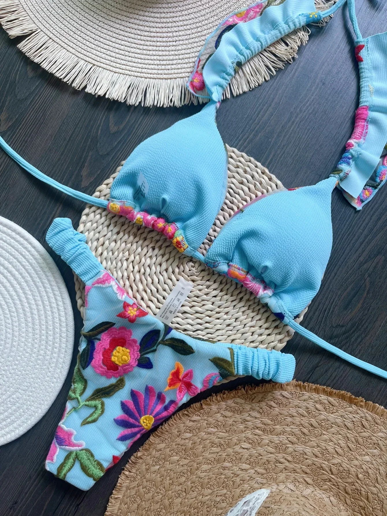 2025 جديد مثير اليدوية التطريز مجموعة البكيني ملابس السباحة النسائية مثلث ملابس السباحة المايوه البرازيلي Biquinis