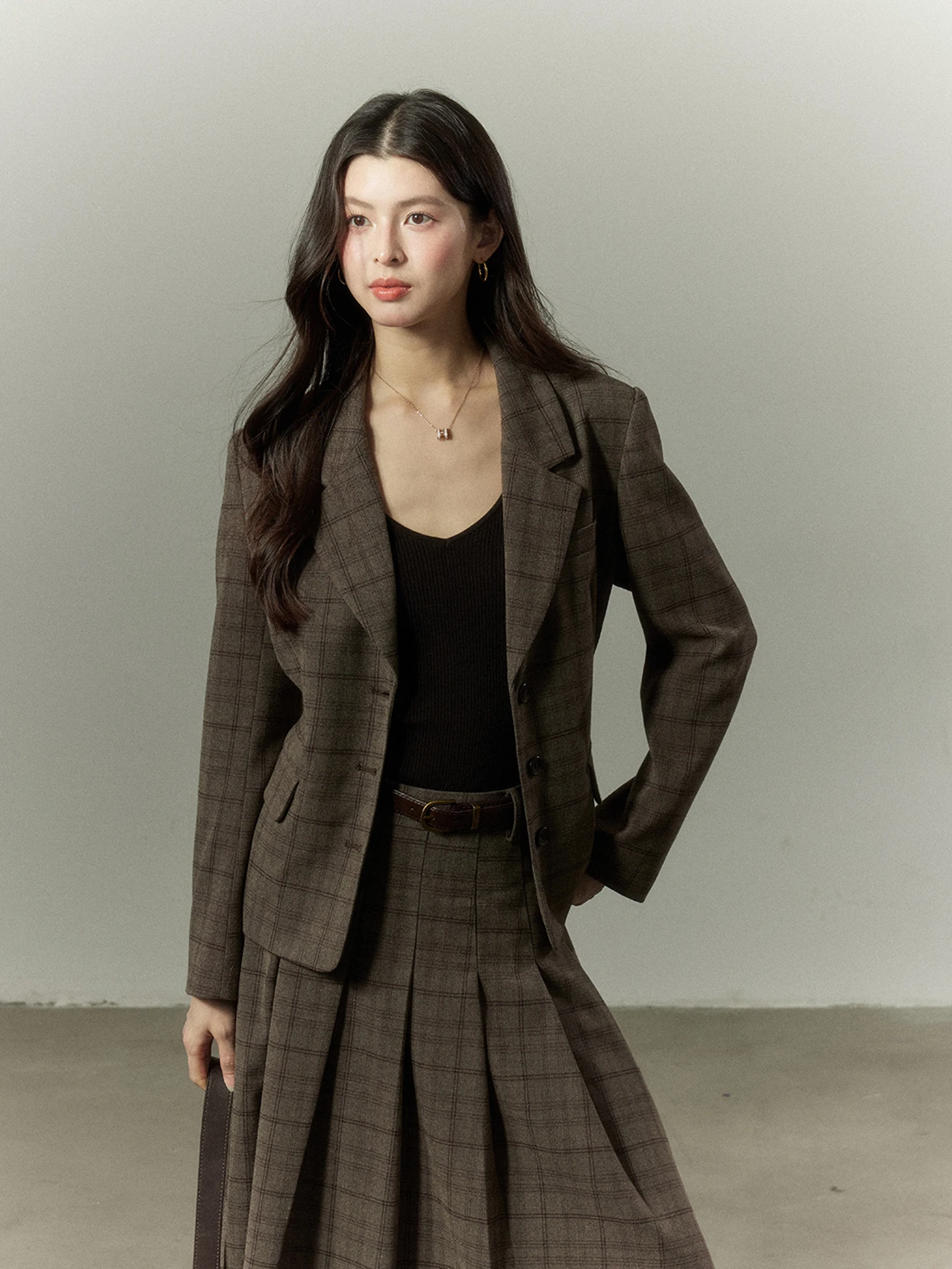 Conjunto Clássico de Terno Xadrez de Alta Qualidade: Casaco e Calça Femininos com Design Retrô para o Dia a Dia e Casual de Negócios