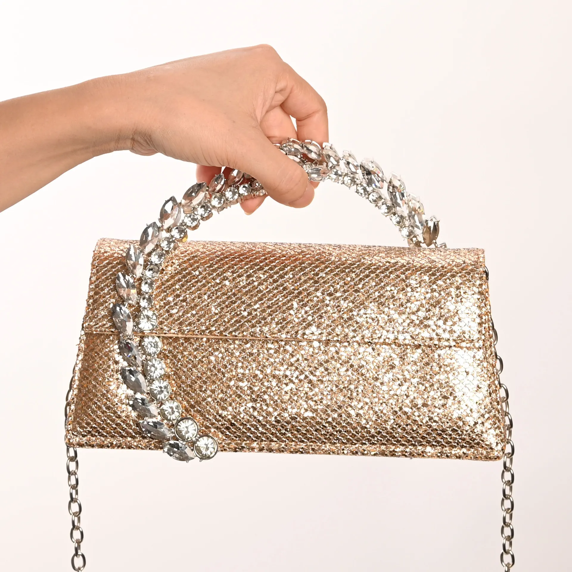 

2025 New Women's Sparkling Diamond Satin Handbag Designer Shoulder Square Vintage Evening Party Banquet Gemstone Gold Silver Bag