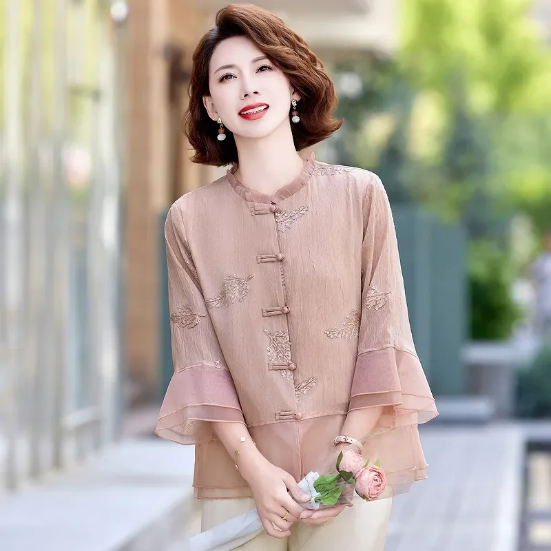 Women's New Chinese Style Embroidered Blouse Middle-aged Mom Summer Thin Shirt Retro Frog Button 3/4 Sleeve Top 3