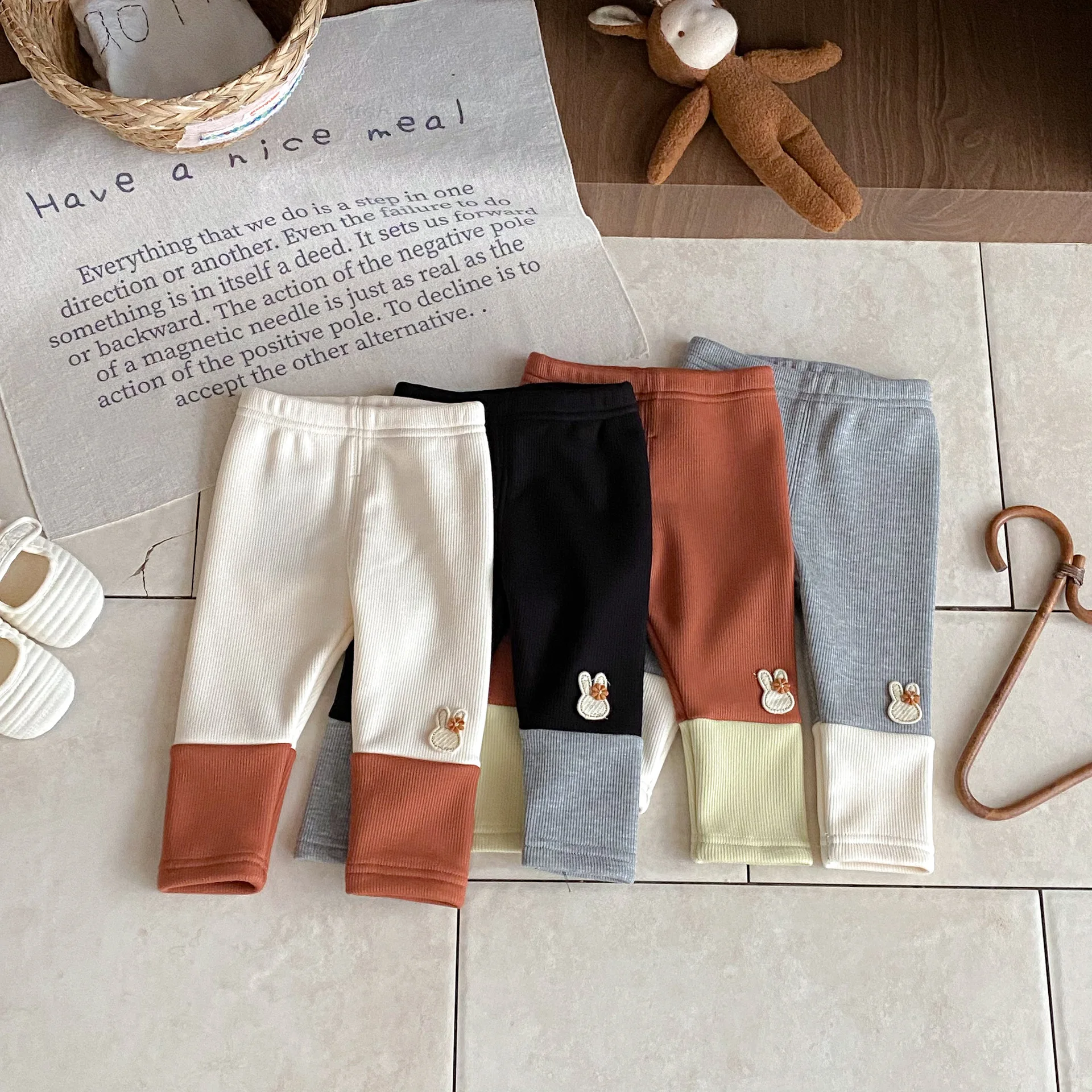 

2025 Winter New Baby Girl Fleece Leggings Infant Warm Pants Cute Toddler Cartoon Trousers Baby Cotton Patchwork Leggings