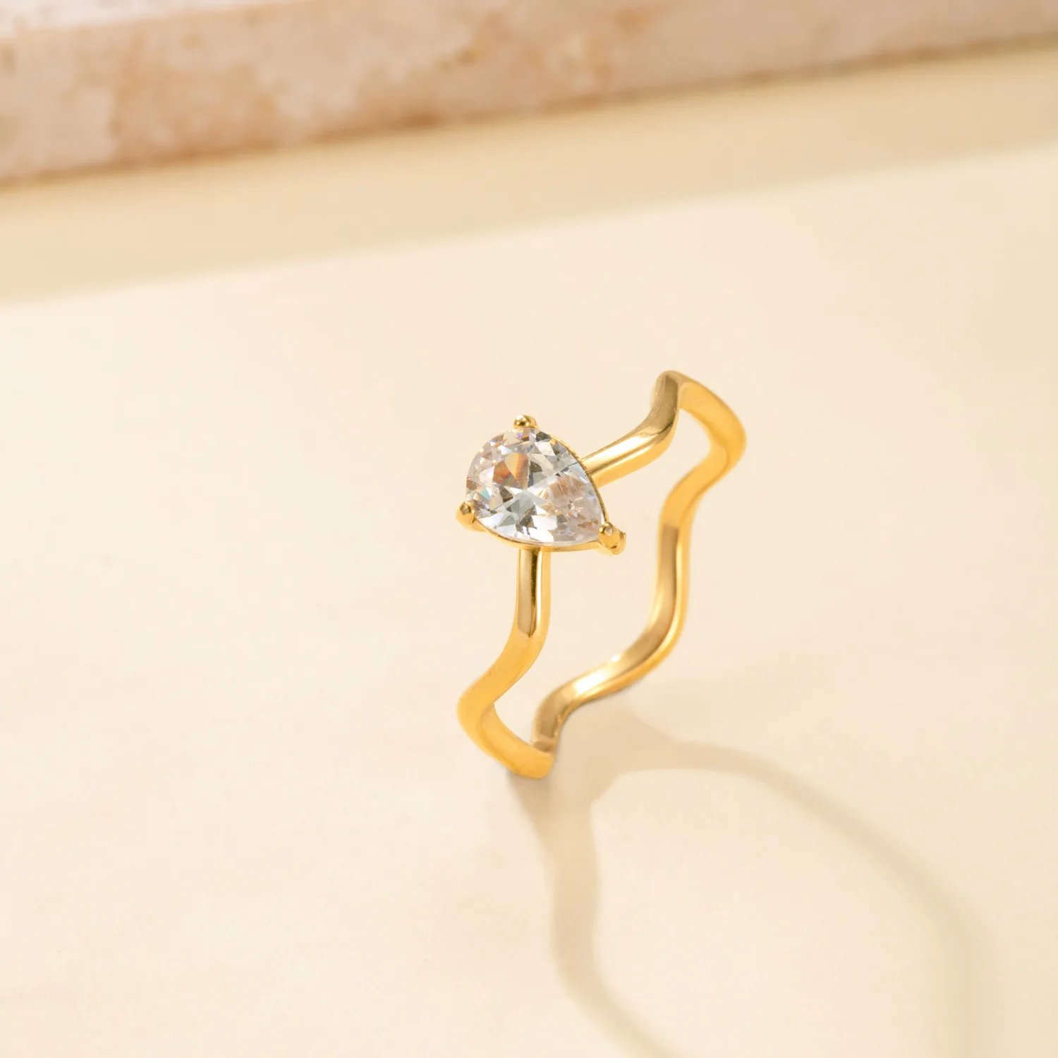 

Trendy Stainl Steel Titanium Steel Ring Women's Waterdrop ape Zircon Ring Versatile Personalized Faion Jewelry