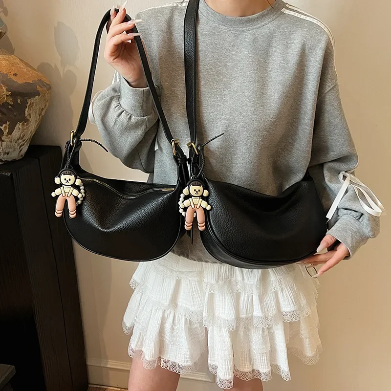 

Indie Designer SS2025 Limited Edition Raffia Hobo Crossbody Bag - Handwoven & with Detachable Art Pouch