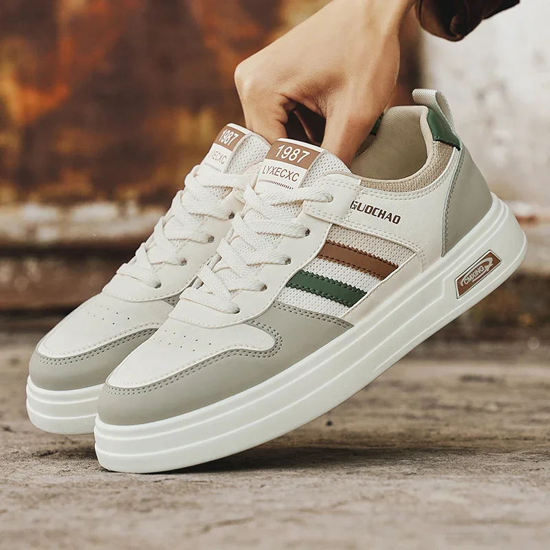 

2025 New Spring Leather All Match Small White Fashion Shoes Men Breathable Light Wear Sports Casual Board Shoes