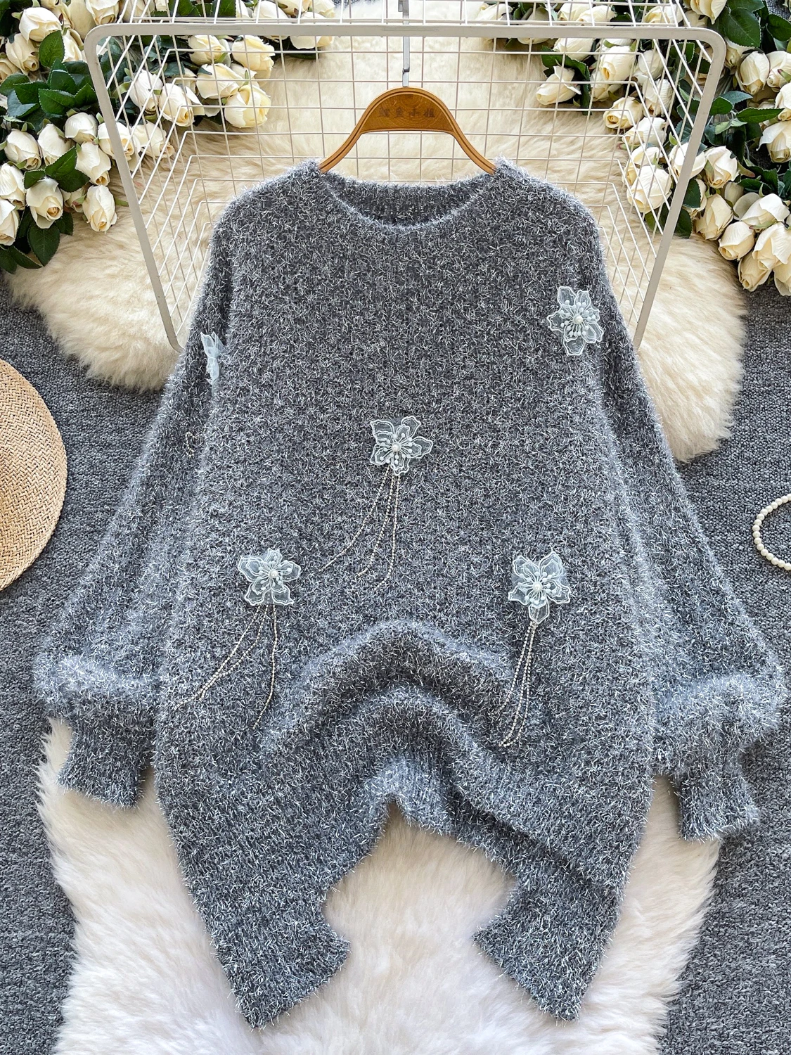 

Ladies Loose Fit Long Sve round Ne Knitwear Heavy Embroidery Fluffy Flower Design Comfortable Warm Autumn Winter Sweater