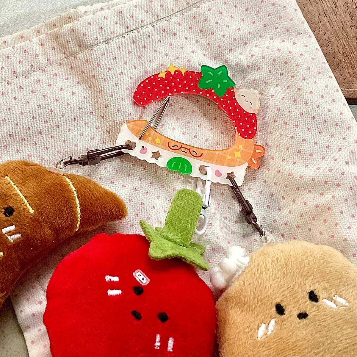 WAKAWAKA Simpatico moschettone con ciondolo in acrilico Portachiavi in stile coreano Scrapbook Ita Bag Accessori per decorazioni