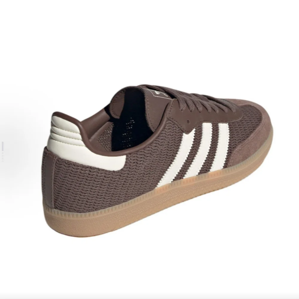 أحذية رياضية مستوحاة من كرة القدم من أديداس للخريف SAMBA OG أحذية رياضية للتدريب للجنسين JI3184