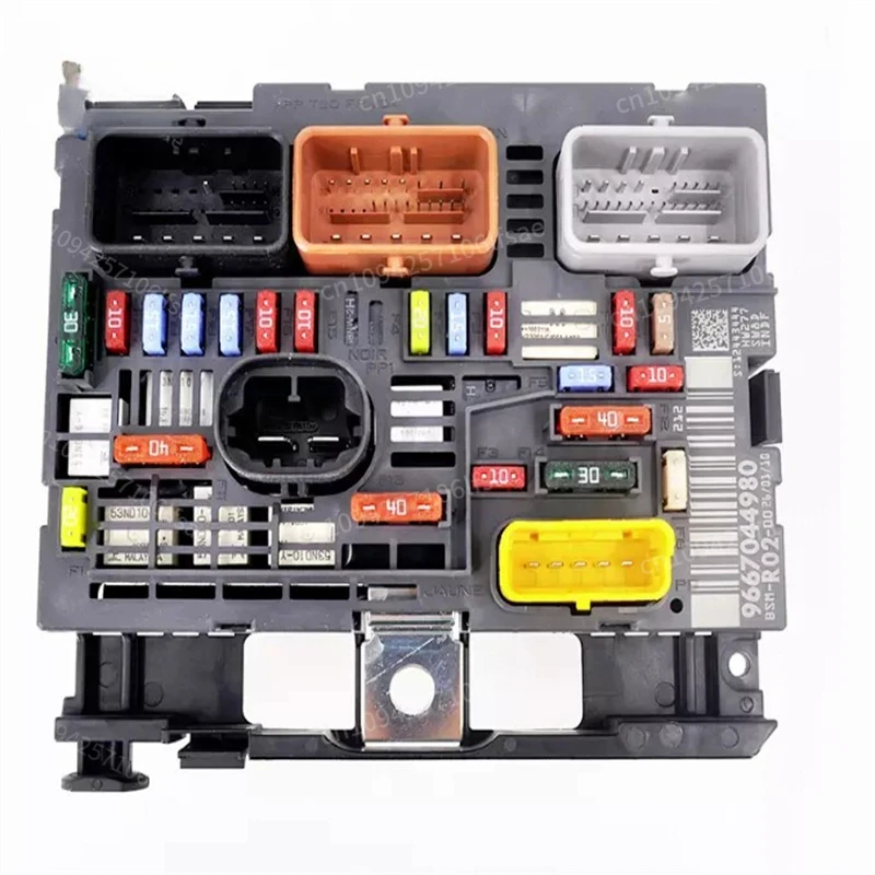 

9667044980 9807028580 Engine Fuse Box Assembly BSM R02 Module For 5008 407 3008 Citroen C4 Picasso C5 C6