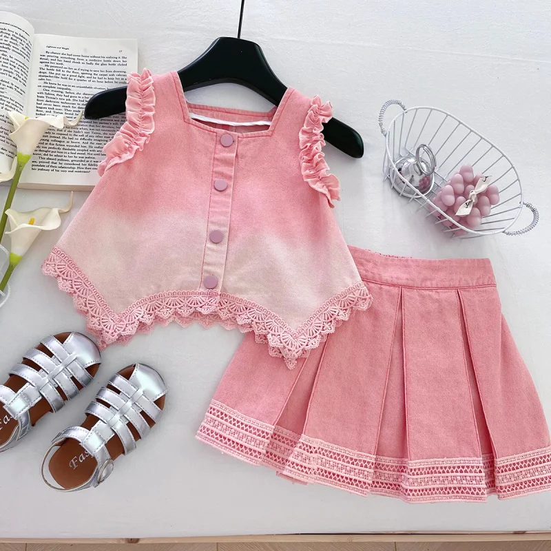 

Girls' Summer Outfit: Fashionable Denim Vest and Denim Skirt with Lace Trim Two-Piece Set