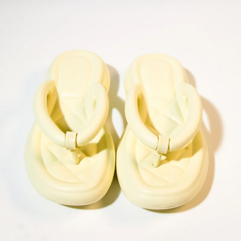 Women's Flip Flops Flat Heels Beach Shoes for Female Summer Cool Solid Outside Wear Leisure Vacation Trend Woman Slippers