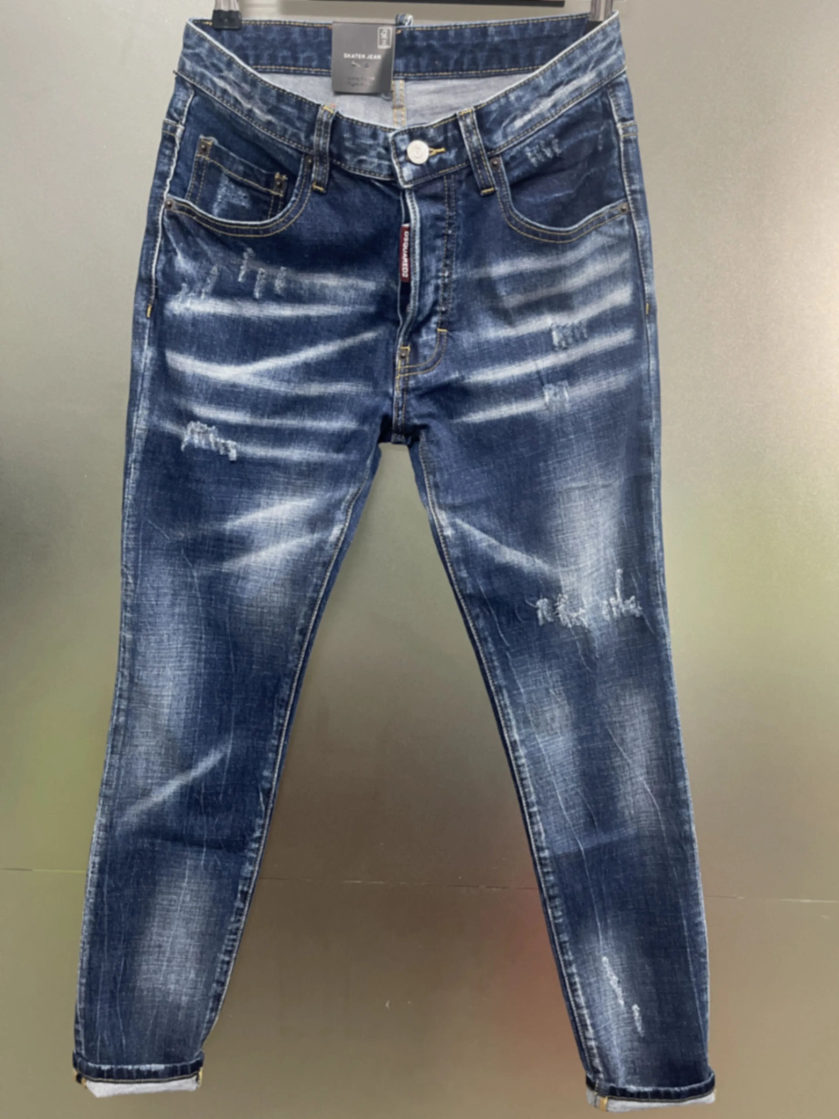 

2024 New D2 Jeans for Trendy Men, Washed, Scratched, Patched, Painted, Slim Fit, Versatile, Small Feet, Blue