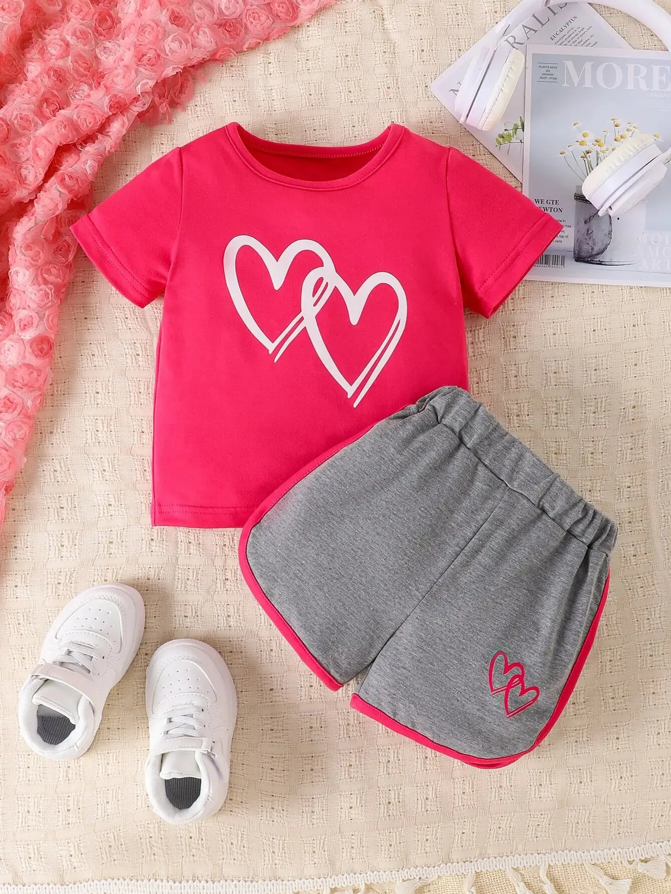 2-Piece Baby Girl Summer Sweet New Casual Breathable Comfort Rose Red Short Sleeve Gray Shorts Baby Cute Set Love Print