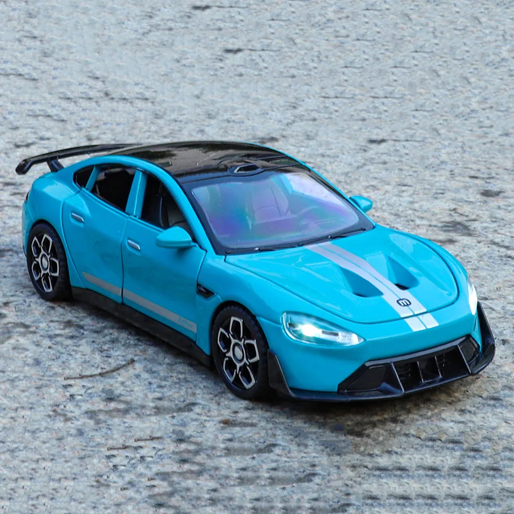 

1:32 Scale SU7 GTR Cars Toy Models with Pull Back Light Sound Miniature Car Simulated Interior Vehicles Boys Educational Toys