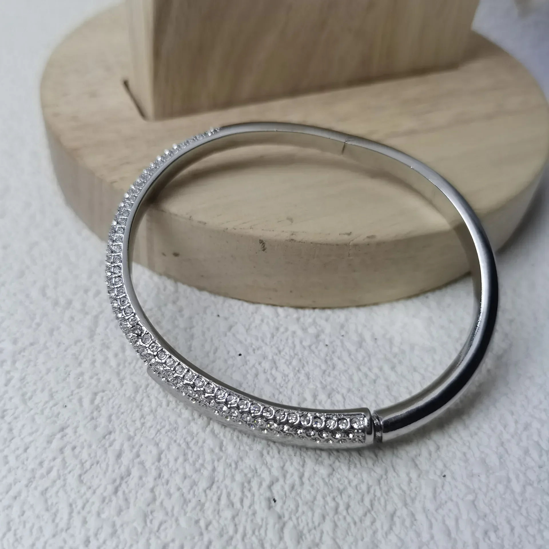 2025 Nieuwe Originele Gouden Hoge Sieraden Set Mode voor Vrouwen Waterdruppel Ketting Ring Oorbellen Armband Romantisch Cadeau