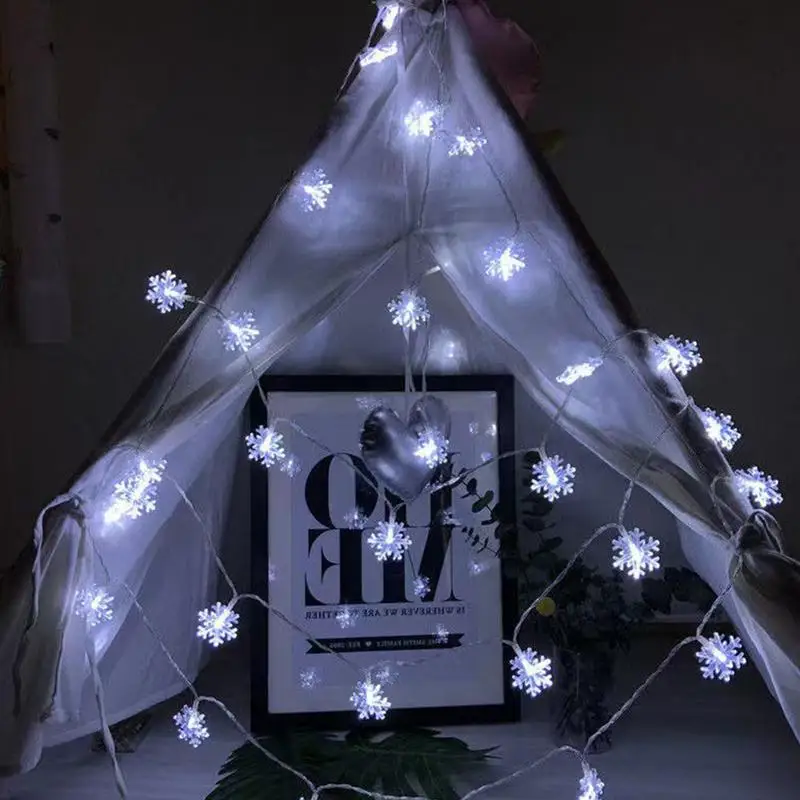 Świąteczne łańcuchy świetlne na zewnątrz 80 LED Wodoodporne łańcuchy świetlne w kształcie płatka śniegu Dekoracyjne świąteczne łańcuchy świetlne z 2 trybami dla