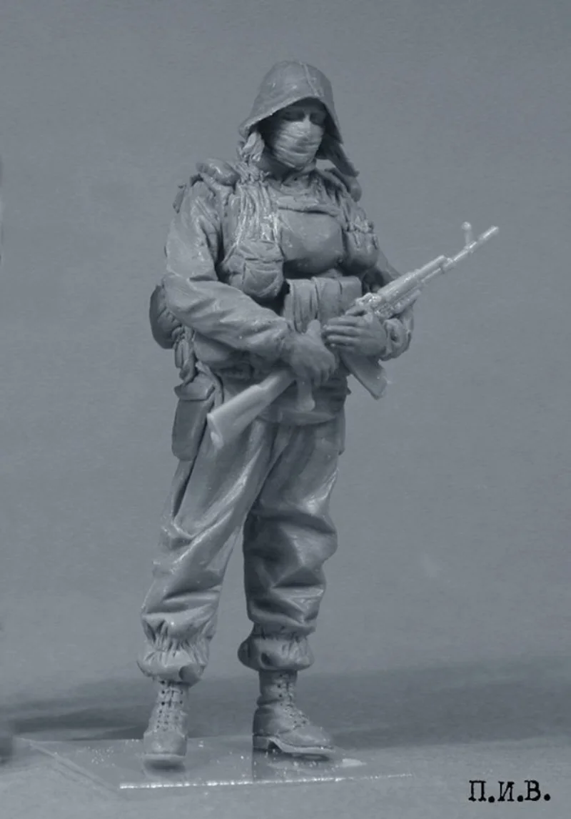 1/35 Scale Modern Russia Main Intelligence Directorate Special Forces 1999 Resin Figure Model Kit Unassembled and Unpainted Toys