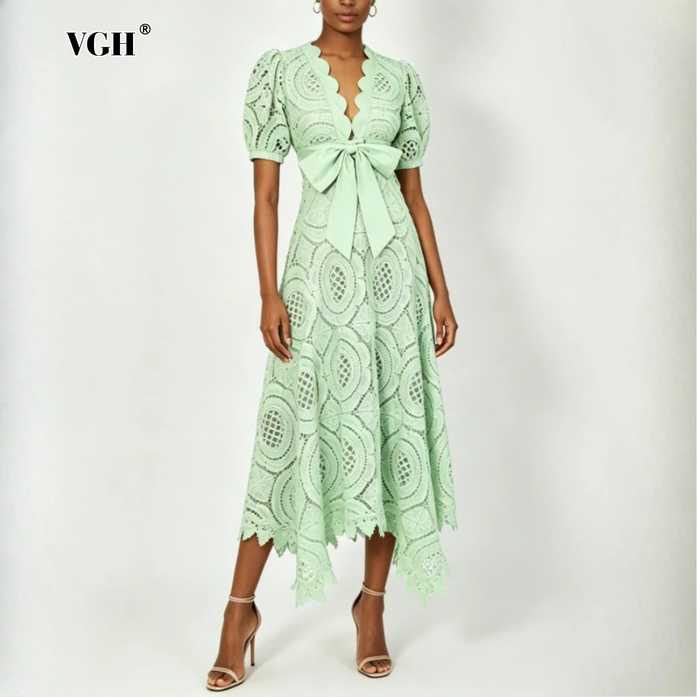 

VGH Solid Spliced Hollow Out Two Piece Set Female V Neck Short Sleeve Top French Intellectual Women's Skirt Sets Fashion Summer