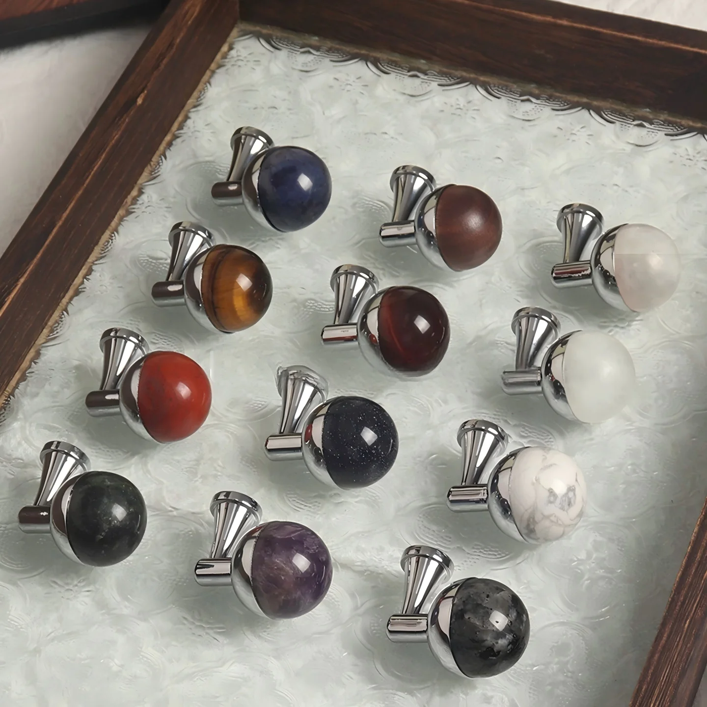 Natural Crystal Round Ball Cabinet Door Knobs Light Luxury Wardrobe Pulls Brass Creative Kitchen Cupboard Handles White Stone