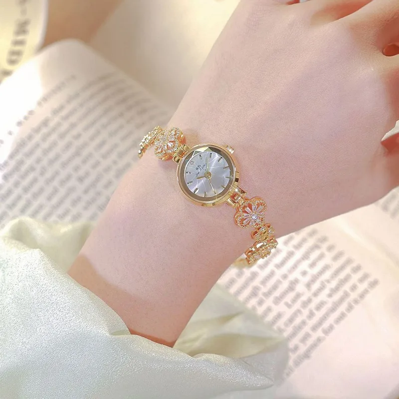 2026 Women's Lucky Watch Watches For Women Fashion Elegant Gold Silver Bracelet Small Quartz Wristwatch  Girlfriend Lovers Gift
