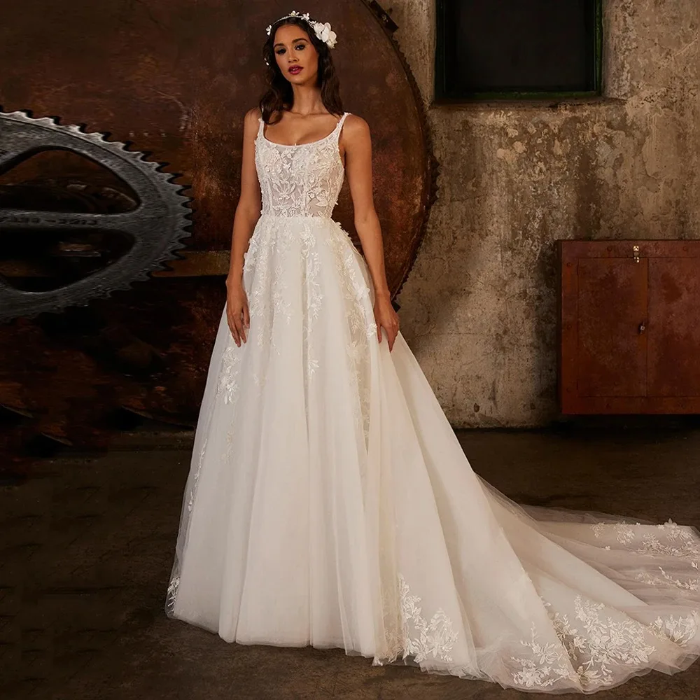 Classic Square Collar A-line Wedding Dresses Sleeveless Sequined Applique Tulle Sweep Train Bridal Gown Robe De Mariage