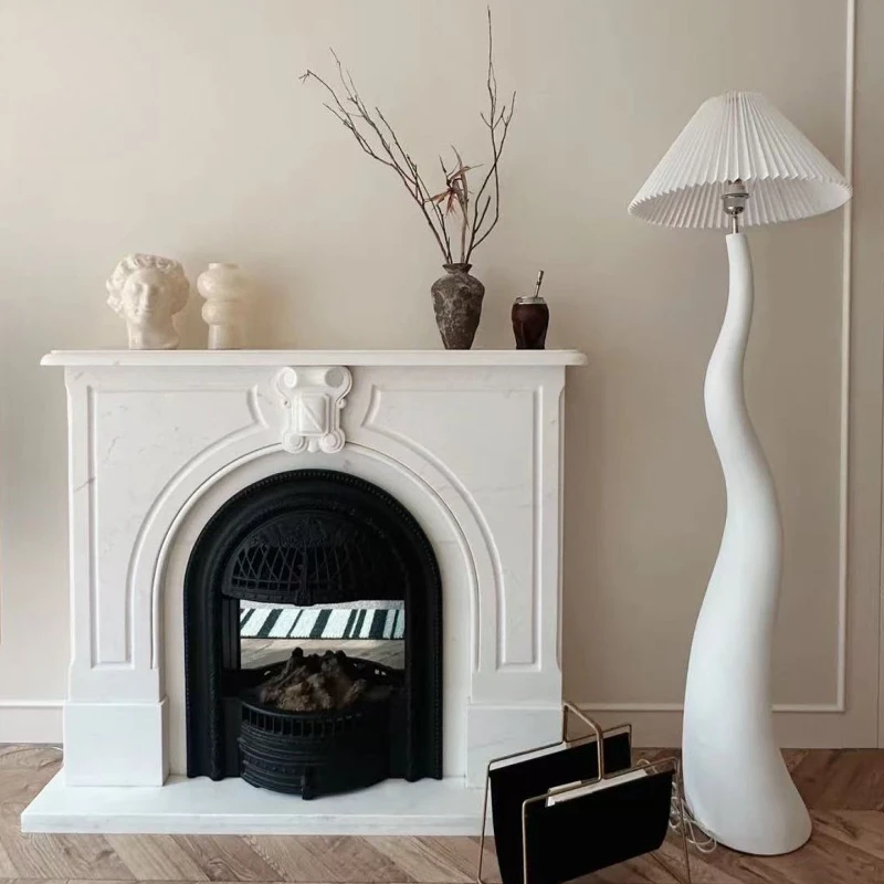 天然大理石のマントルピース-フレンチレトロ-シンプルモダン-ライトラグジュアリー-大理石-リビングルーム-石製暖炉-装飾キャビネット