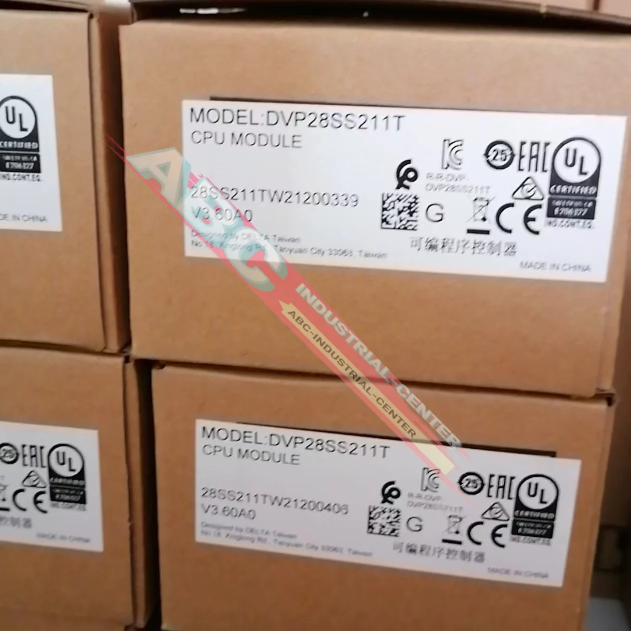 New in box   PLC Module DVP28SV11R2 DVP28SV11T2