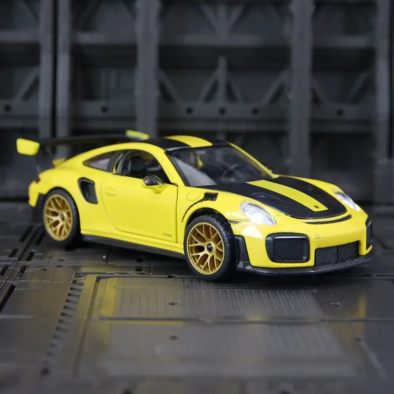 

1:32 Porsche 911 GT2 RS модель автомобиля из сплава, украшения, акустооптические детские игрушки с откатной спинкой, двери можно открыть, хорошее качество