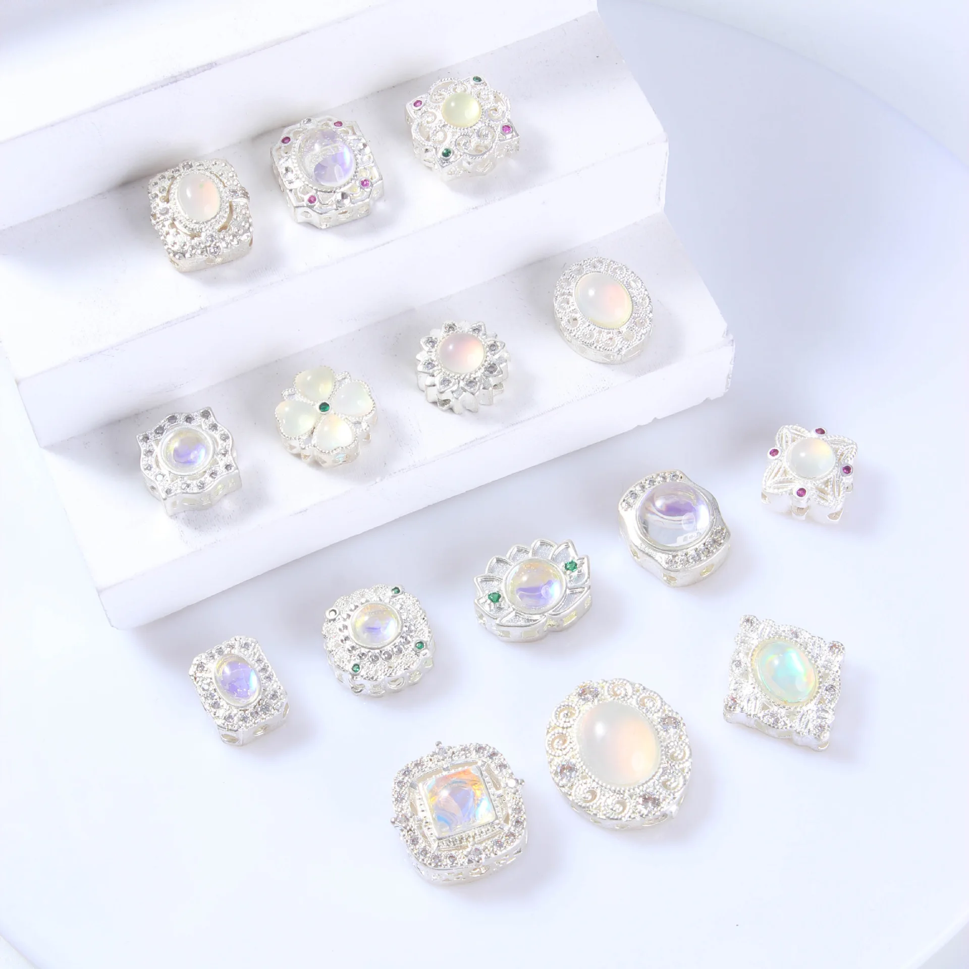 

7 шт., медные посеребренные бусины с инкрустацией лунным камнем, сделай сам, материалы для изготовления ювелирных изделий ручной работы, жемчужное ожерелье, браслет, аксессуары