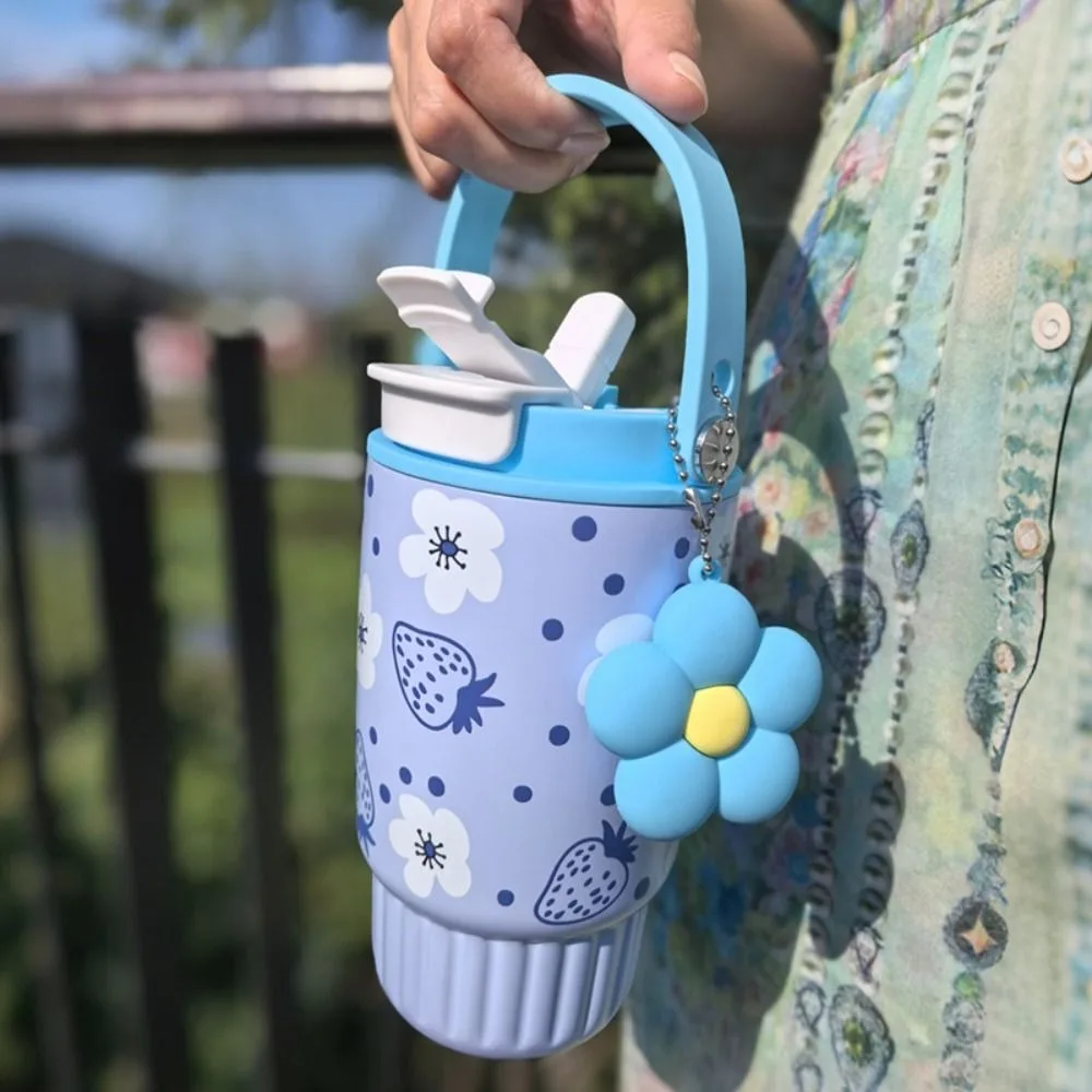 

500ML 316 Stainless Steel Straw Cup Insulation or Cooling Strawberry Fruit Print Thermal Tote Water Bottle with Flower Pendant