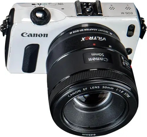 Imagen 2 del producto Adaptador de Montura de Lente VILTROX EF-EOS M con Enfoque Automático, Compatible con Lentes Canon EF/EF-S a Canon EOS M (Montura EF-M)