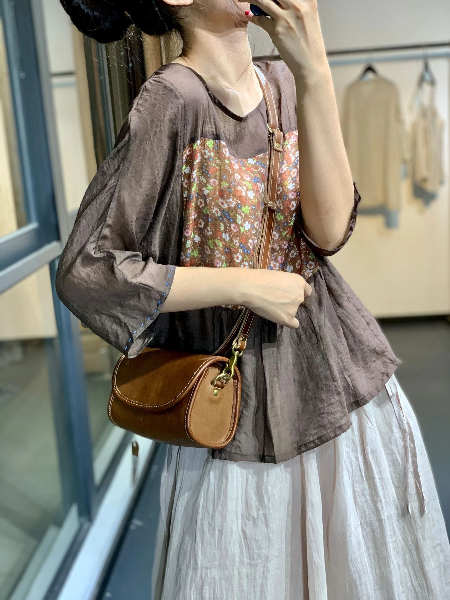 Top in cotone leggero con stampa floreale vestibilità ampia irt Top patchwork artistico vintage da donna rotondo Ne Seven Sve Ladies irt