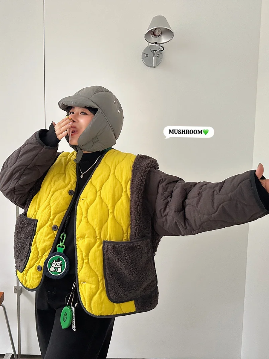 

Женская свободная куртка Musoom Head Miss Winter 2025: новая модель в корейском ретро-стиле, повседневная, с V-образным вырезом, с элементами декора в виде желтой собачки, однотонная