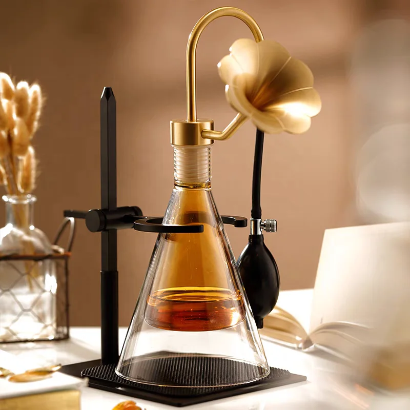 

Hot-selling brass perfume tea perfume bottle essential oil coffee glass bottle brass perfume smell display device