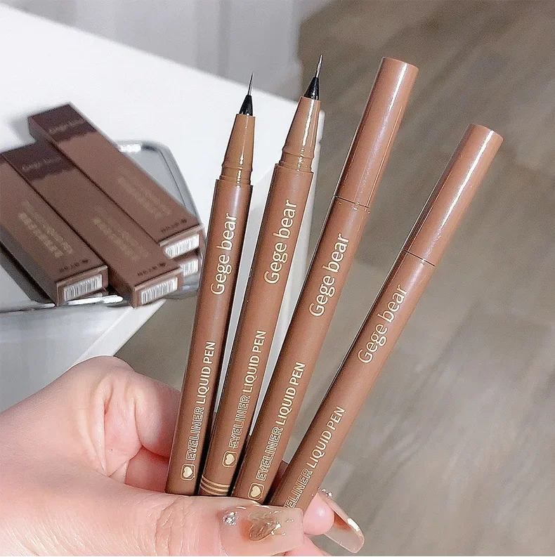 1PC Ultra Dunne Zijdeachtige Matte Vloeibare Eyeliner Waterdicht Niet Vlekken Blijvende Zwart Bruin Roze Liggen Zijderups Eyeliner Ogen Make-up