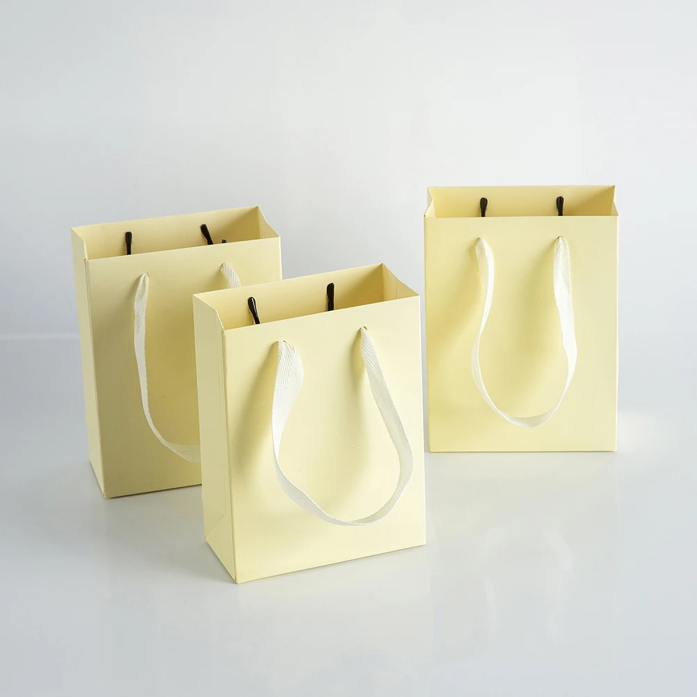 10pcs  Paper Bags with Handles Gift Bags 12x6x16cm Gold White  Film Bright Kraft Cardboard Birthday Party Favors Goody Tote Bags