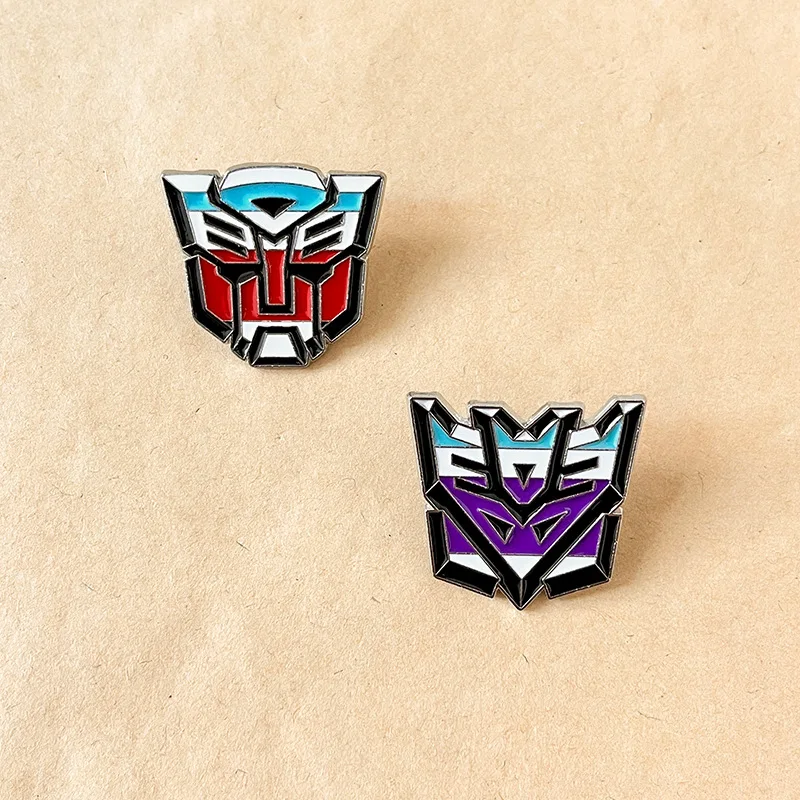 Filme Transformers Enamel Pins para homens, Collar Badge, Medalha Vroom Badge, Broche de tinta de cobre, presente de jóias para crianças, amigos, 2 peças por conjunto