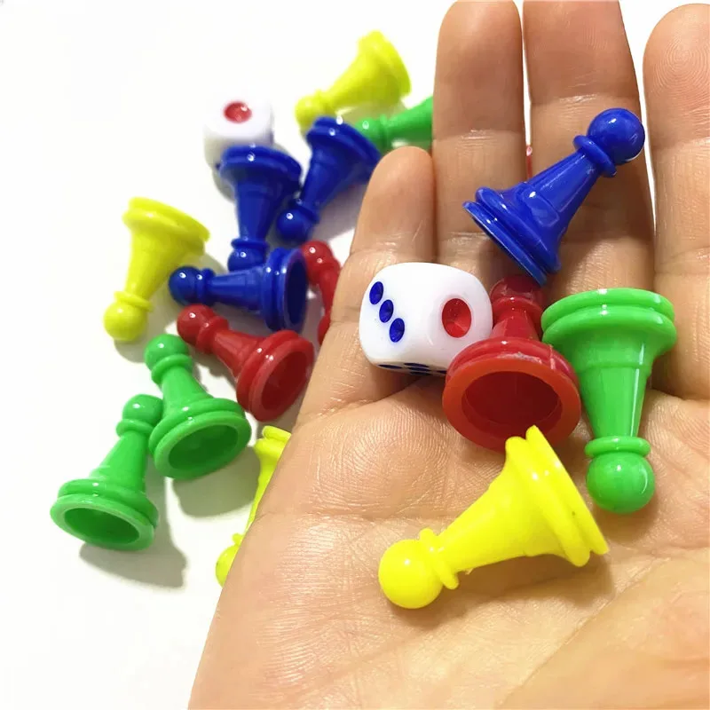 18 Pcs(16pcs Chessman +2 Pcs Dice) Plastic Pawns Checkers Pieces For Games Tabletop Markers Components