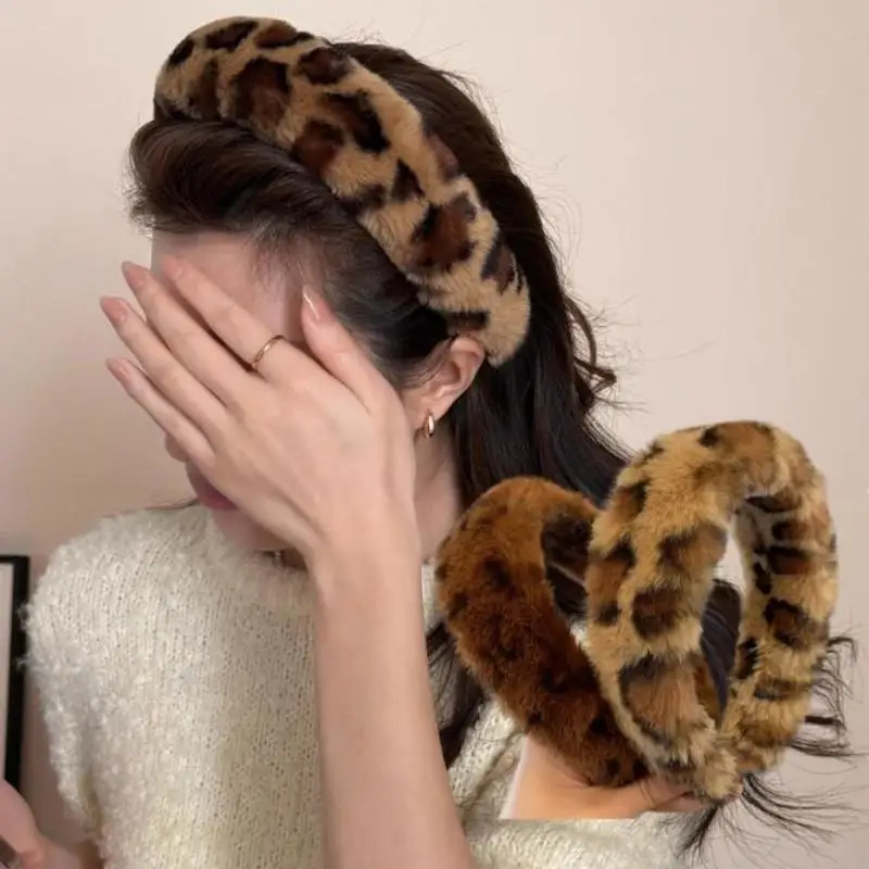 

Women Plush Widen Hair Bands Imitation Fox Fur Padded Headbands high cranial top Fluffy Furry Hair Hoops Winter Hair Accessories