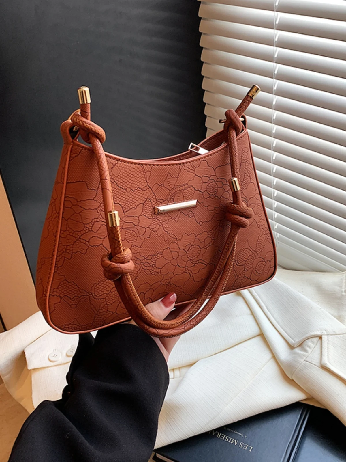 High-End Autumn Winter Retro Bucket Bag Women's 2024 New Trendy Underarm Bag Versatile Single Shoulder Bag Quality PU Leather