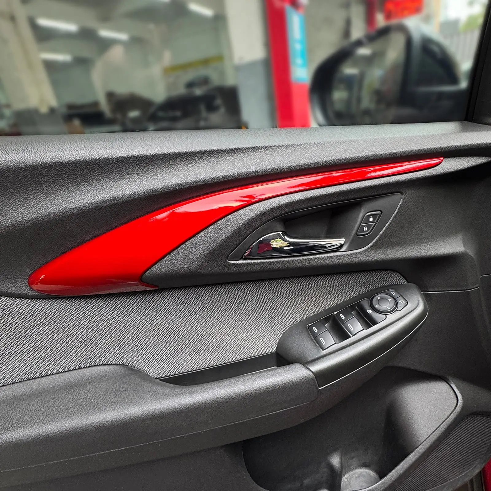

Red Inner Door Panel Handle Bowl Trim Cover Stripe For Chevrolet Trailblazer 2021-2023 Interior Decoration Accessories