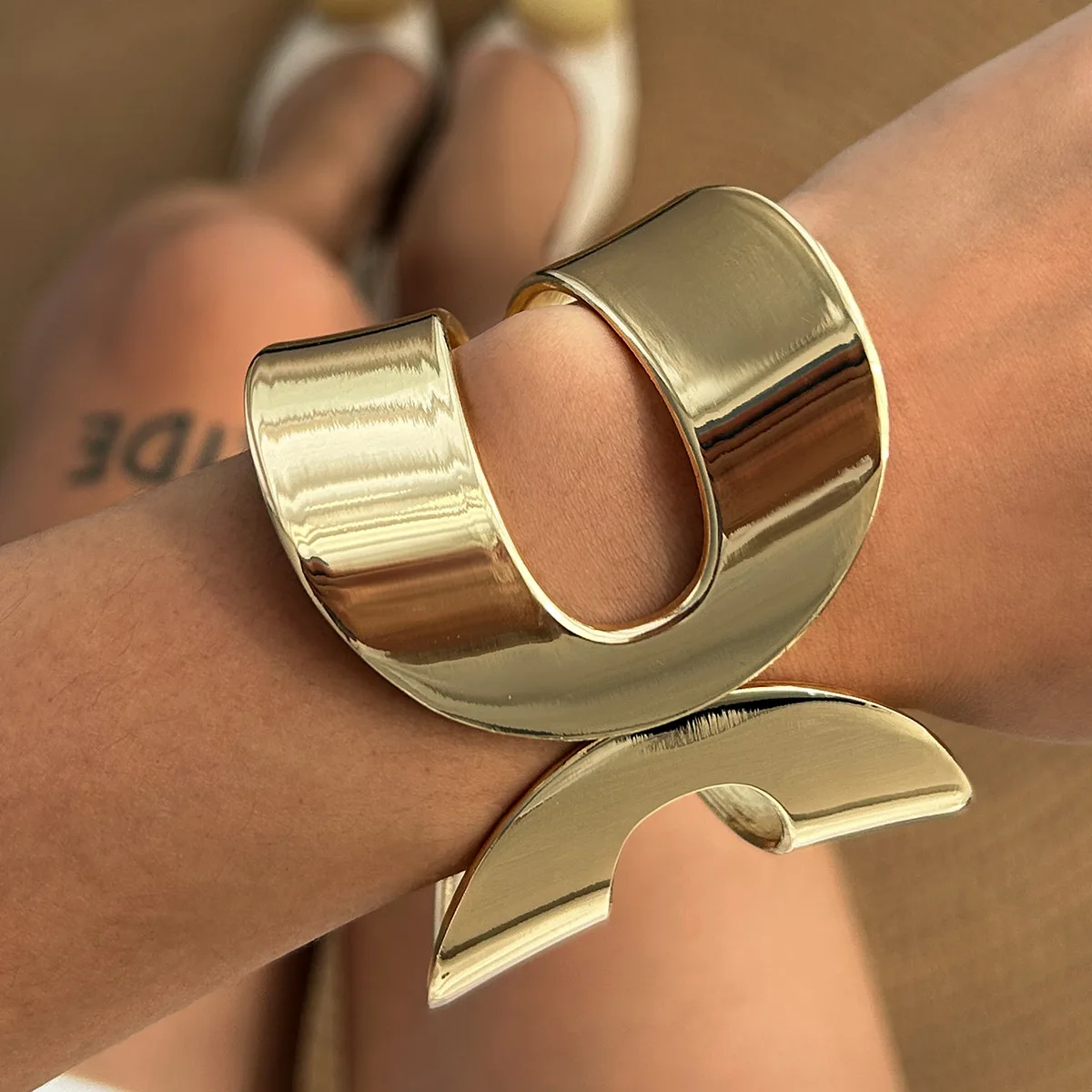 DIEZI Exaggerated Large Hollow Out Cuff Bangles Hip Hop Gold Silver Color Geometric Spring Bangles Women Men Bracelet Jewelry