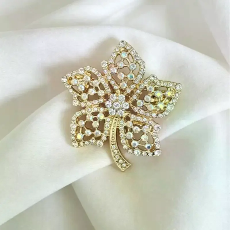 Gold Plated Shiny Rhinestone Leaf Brooch Hollow Design For Women Wedding Party Daily Wear Dress Jewelry Accessories Gift