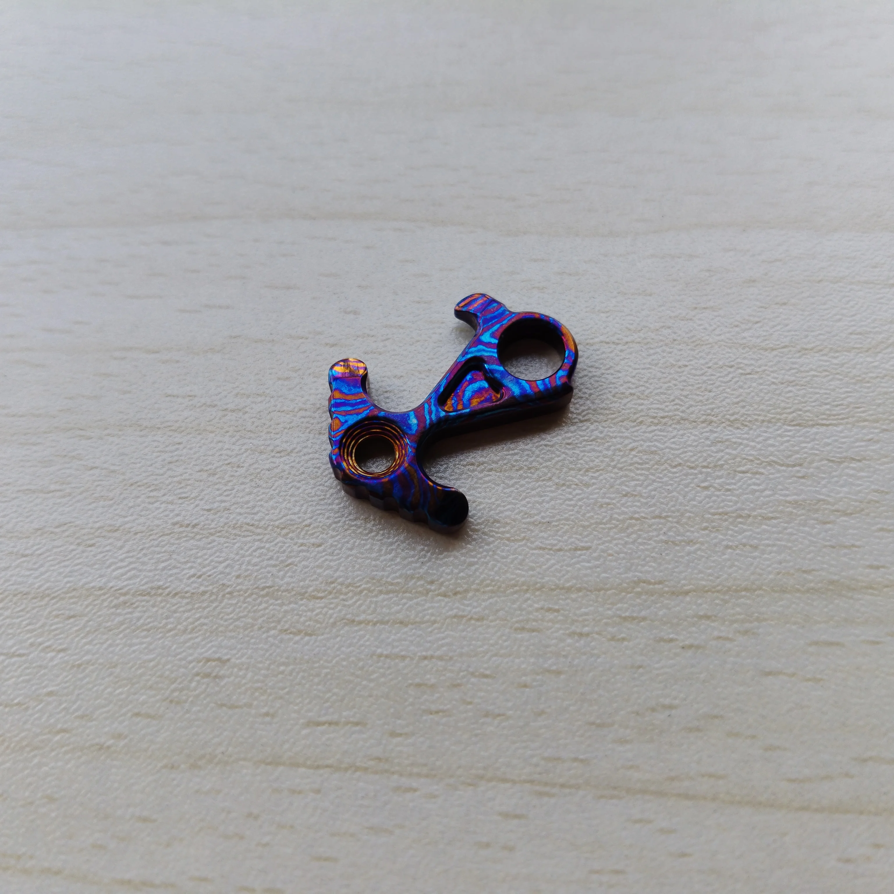 1 Piece TiMascus Bottle Opener Titanium Damascus Lock Clasp for MOYEWORKS Balisong Modify