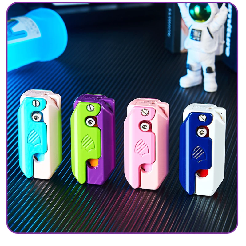 Carrot Knife Lighter Refillable Red Flame Windproof Decompression Radish Folding Fidget Stress Anxiety Novelty Lighters