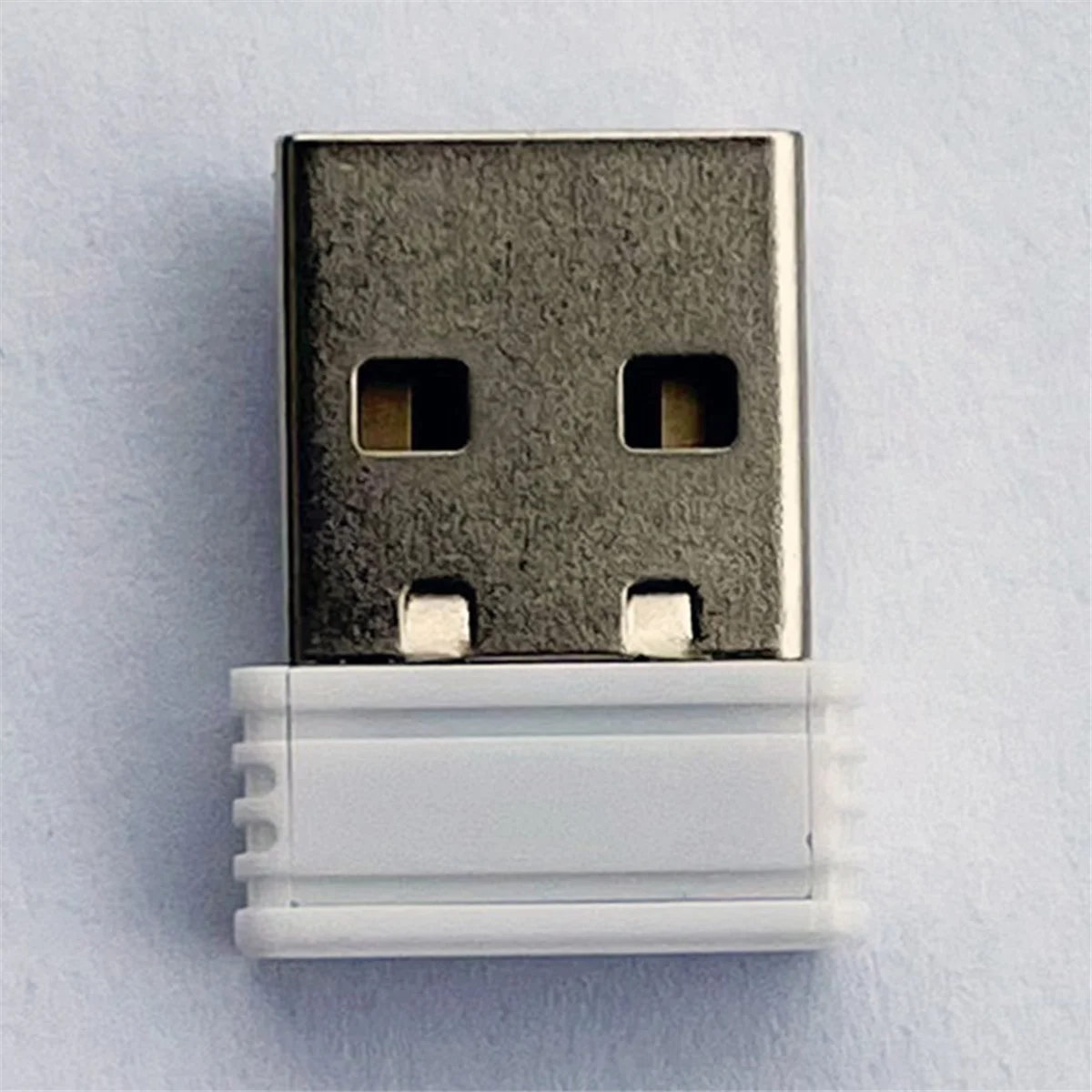 SMIEA Mouse Jigglers Mover Indetectable Puerto USB automático Shaker Wiggler para computadora portátil Mantiene el ordenador despierto Movimiento del mouse Blanco